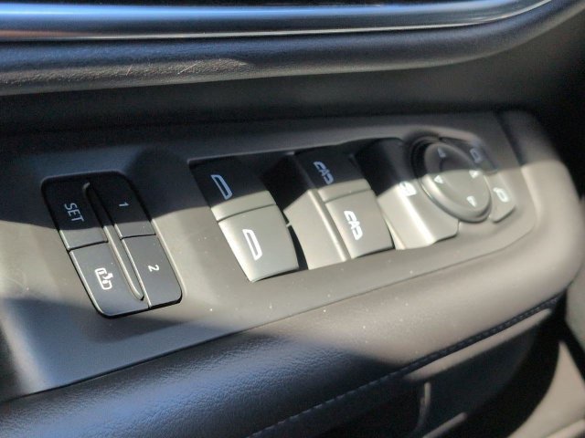 Used 2023 Chevrolet Suburban LT AWD/4WD image 26