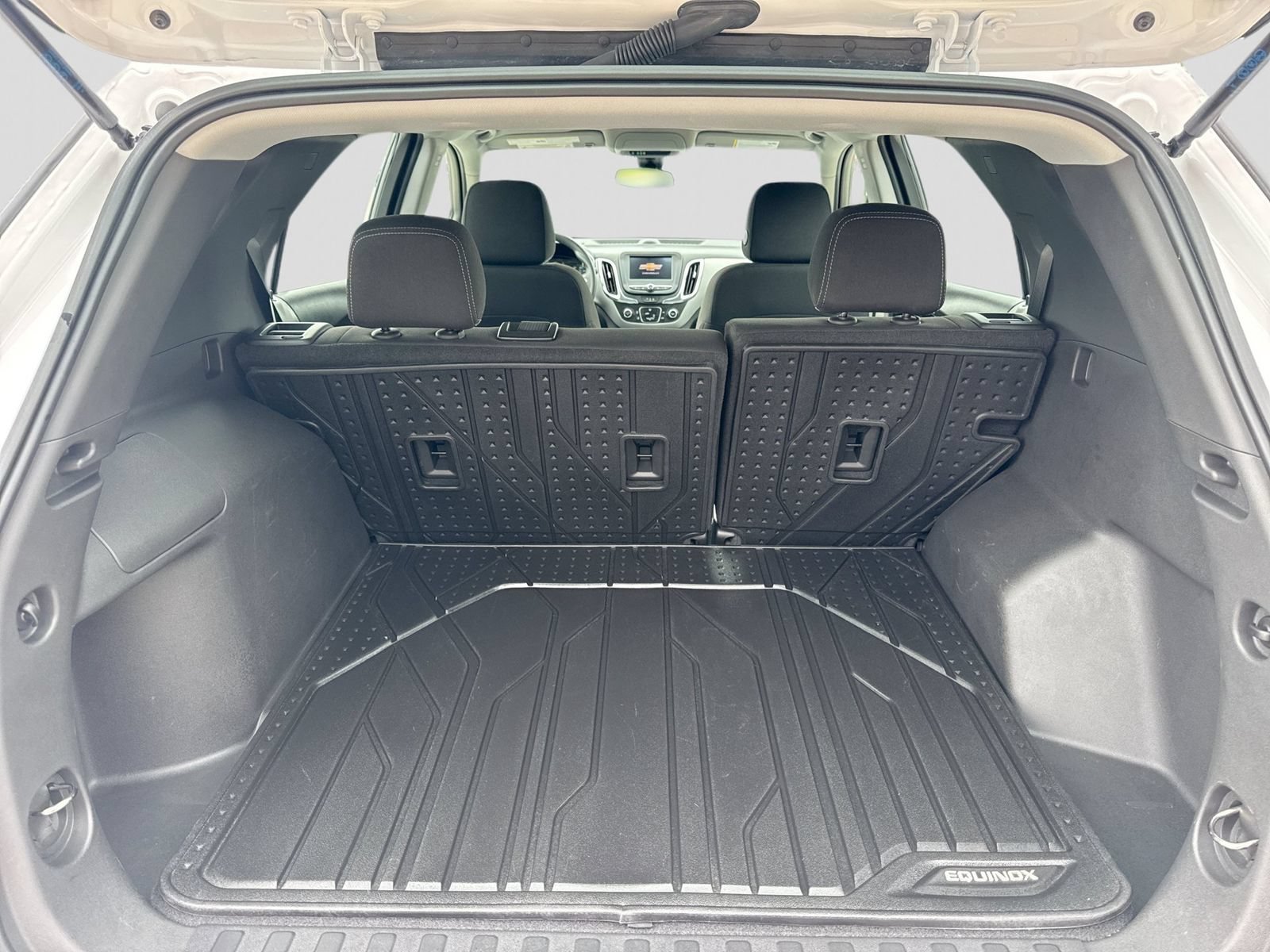 Used 2023 Chevrolet Equinox LS w/ LPO, Floor Liner Package AWD/4WD image 38