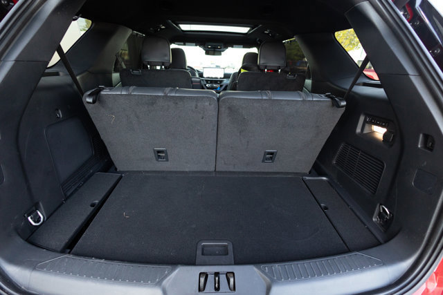 Certified 2025 Ford Explorer ST-Line w/ Premium Package image 8