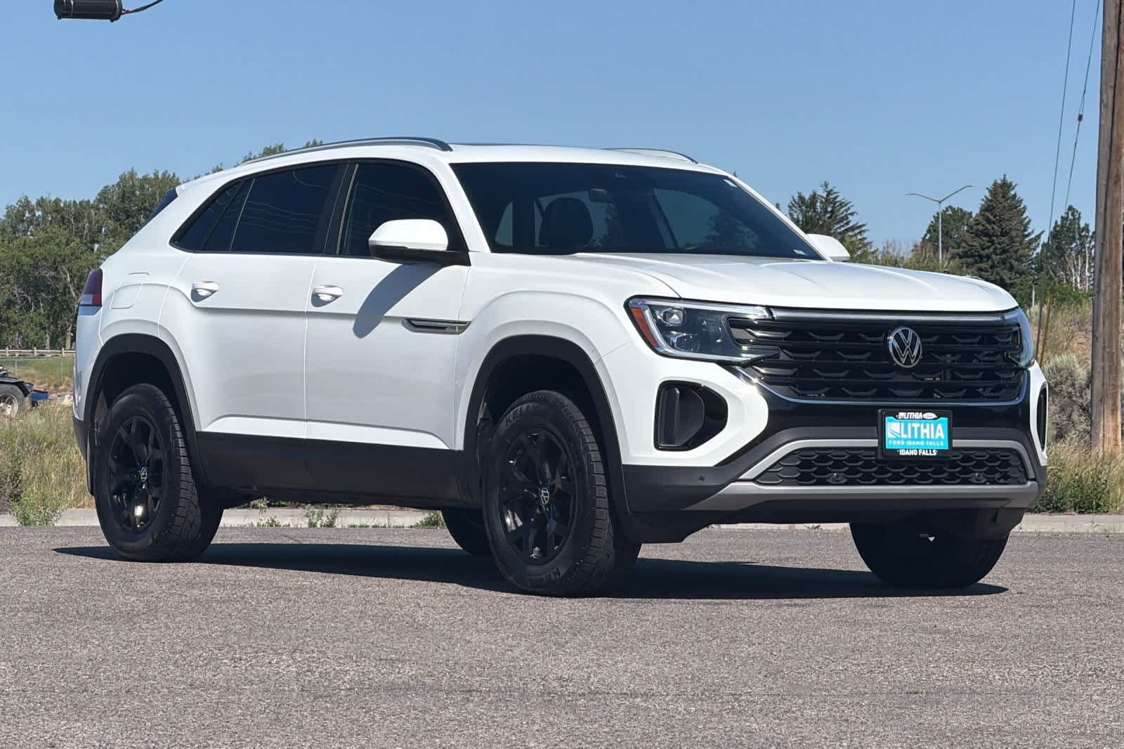 Used 2024 Volkswagen Atlas Cross Sport SE w/ Panoramic Sunroof Package AWD/4WD image 9