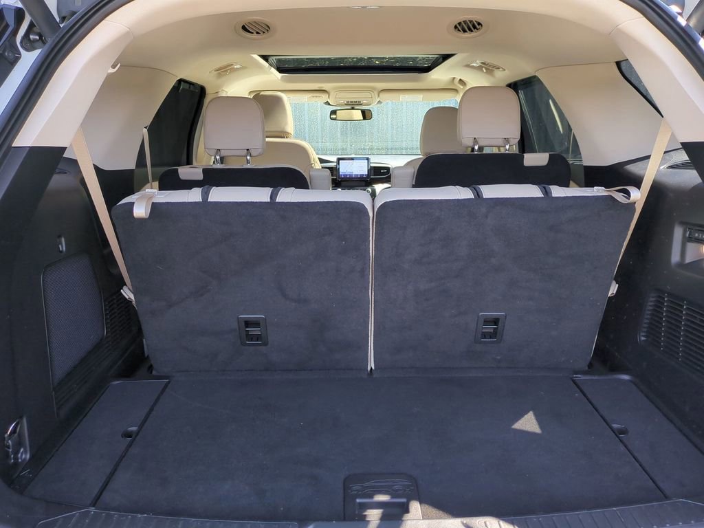 Certified 2021 Ford Explorer Limited w/ Equipment Group 301A image 10