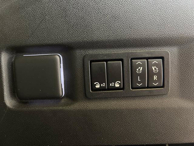 Used 2021 Chevrolet Tahoe LT w/ LT Signature Package RWD image 35