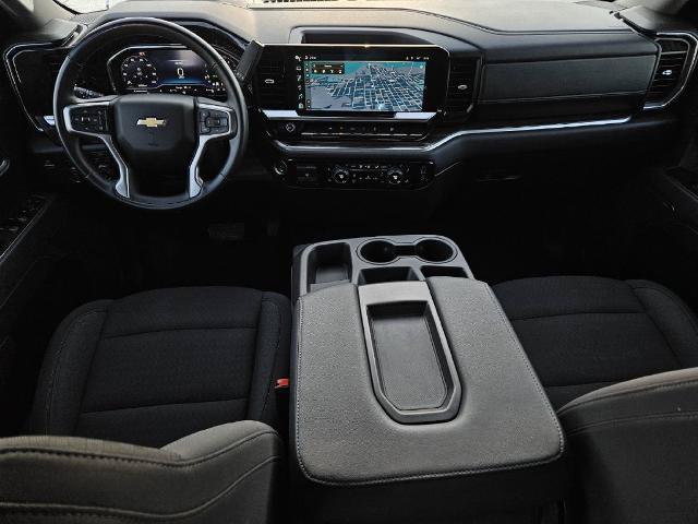 Used 2025 Chevrolet Silverado 1500 LT AWD/4WD image 11