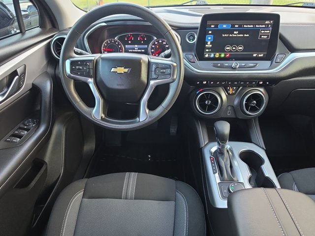 Used 2024 Chevrolet Blazer LT FWD image 29