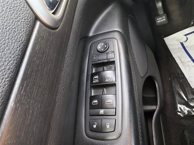 Used 2017 Jeep Grand Cherokee Altitude AWD/4WD image 15