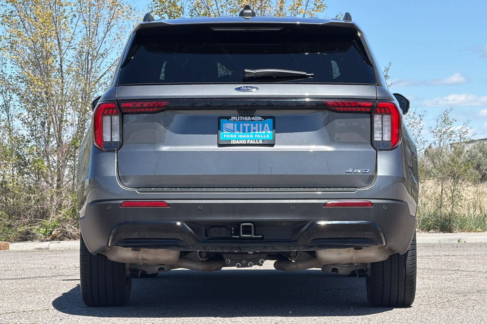 Certified 2025 Ford Explorer ST-Line w/ ST-Line Street Pack AWD/4WD image 7