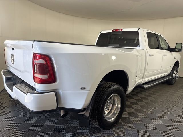 Used 2024 RAM 3500 Laramie AWD/4WD image 3