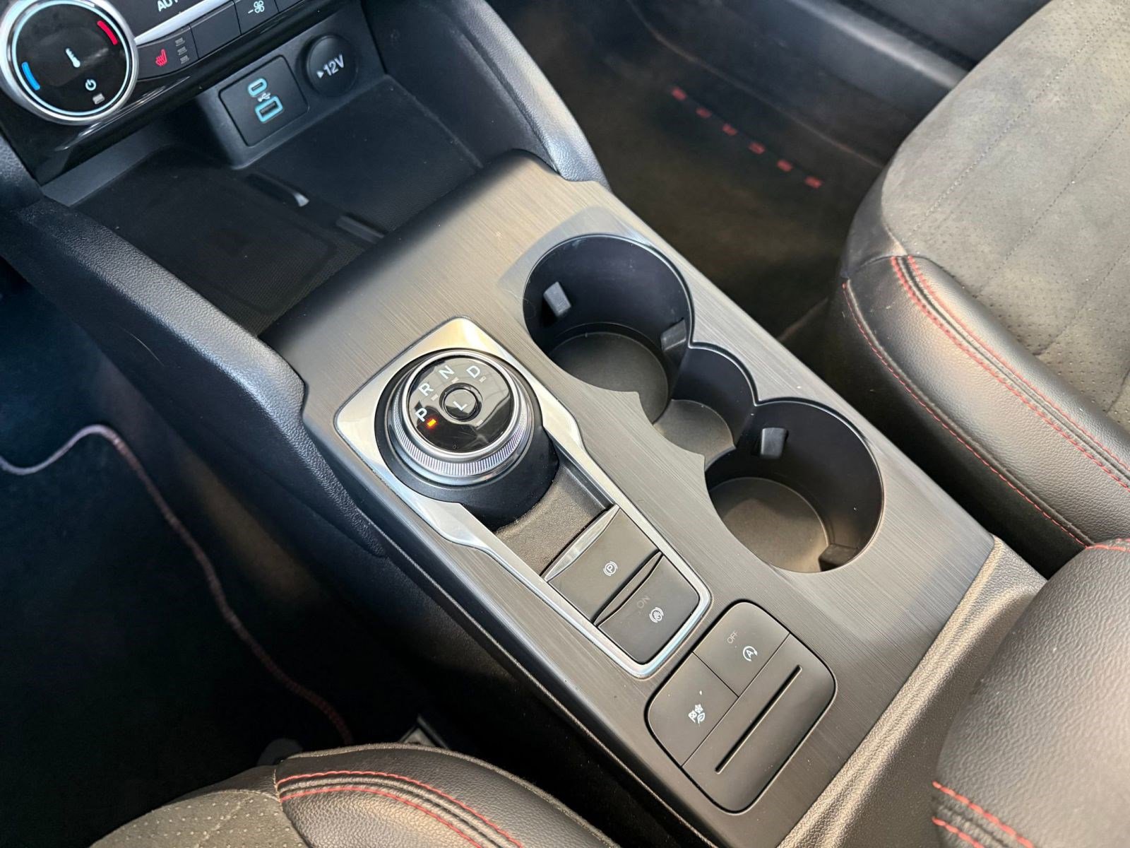 Certified 2022 Ford Escape SEL w/ SEL Stealth AWD Package image 20