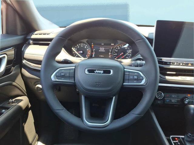 Used 2025 Jeep Compass Latitude w/ Altitude Special Edition AWD/4WD image 22