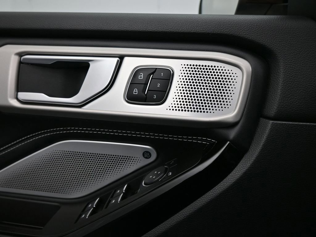 Certified 2021 Ford Explorer ST w/ Equipment Group 401A image 39