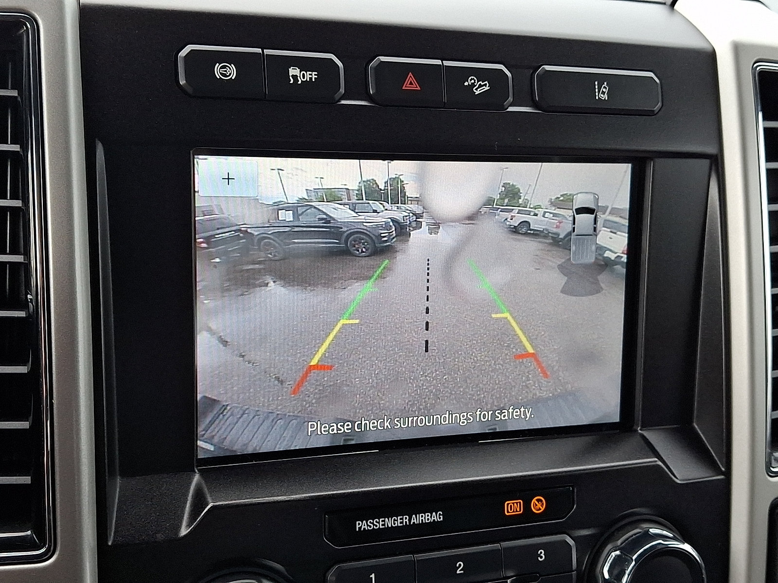 Certified 2020 Ford F350 Lariat w/ Lariat Ultimate Package AWD/4WD image 24