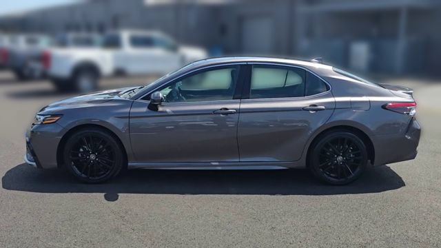 Used 2023 Toyota Camry XSE FWD image 6