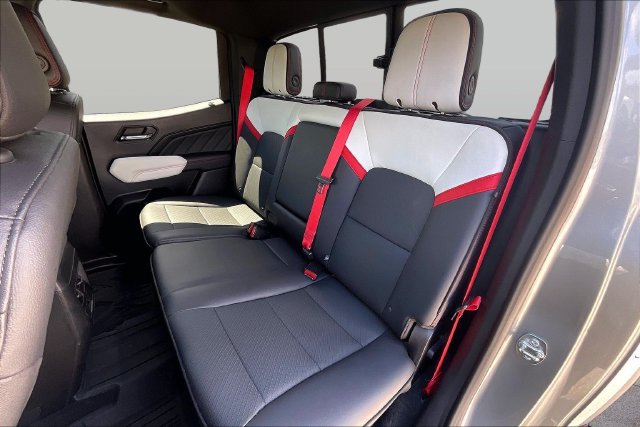 Used 2024 GMC Canyon AT4X AWD/4WD image 29
