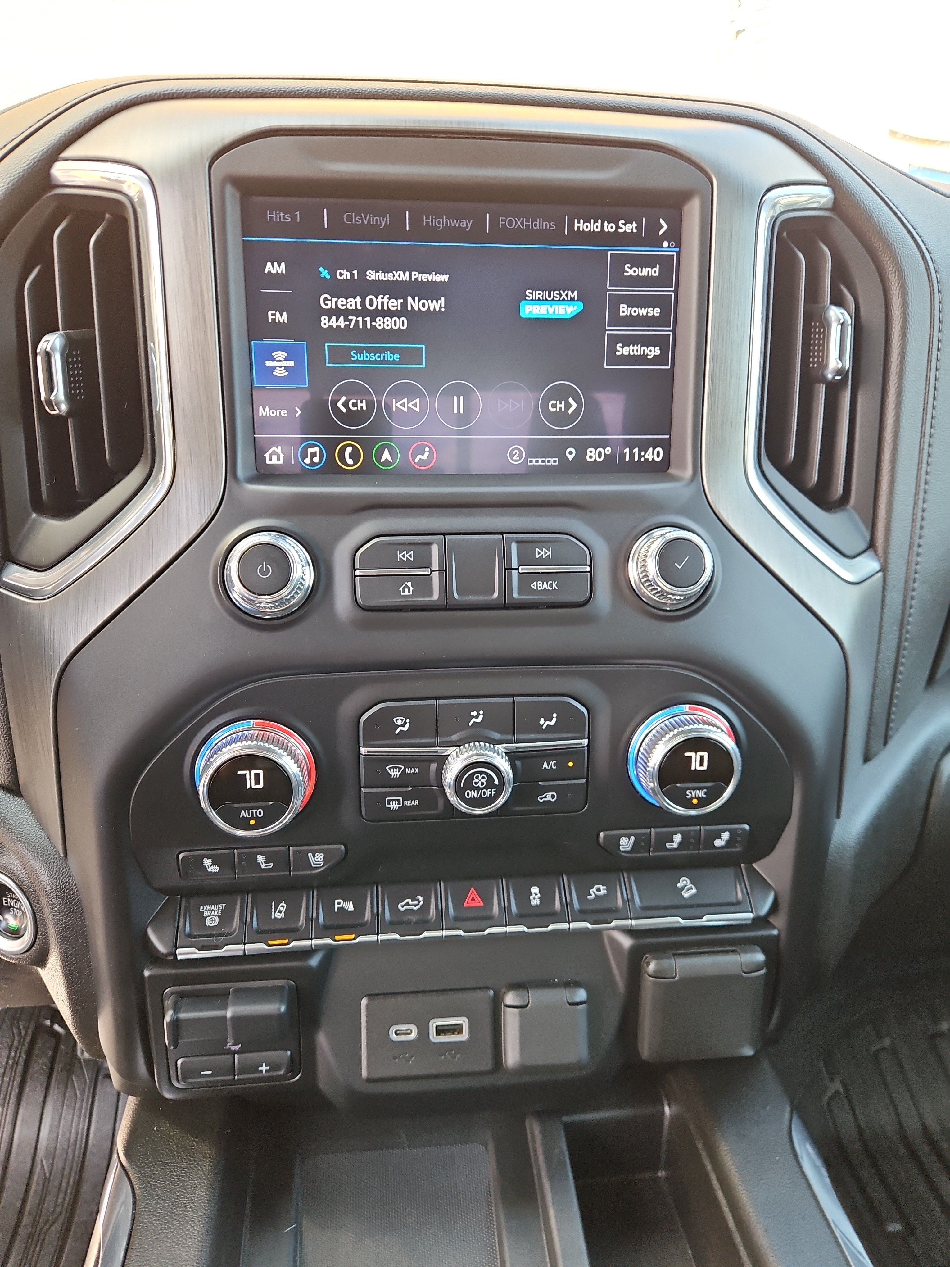 Used 2022 GMC Sierra 3500 Denali w/ Technology Package AWD/4WD image 6