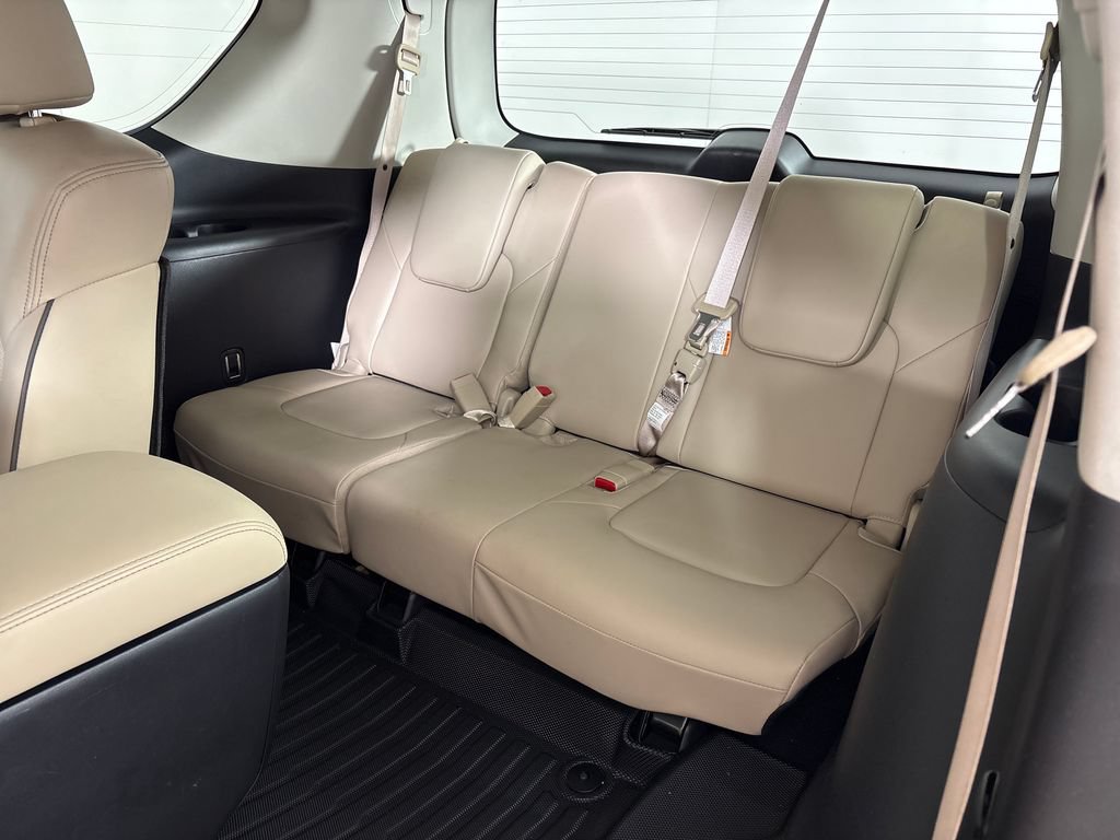 Used 2024 Nissan Armada SL w/ Captain's Chairs Package AWD/4WD image 31