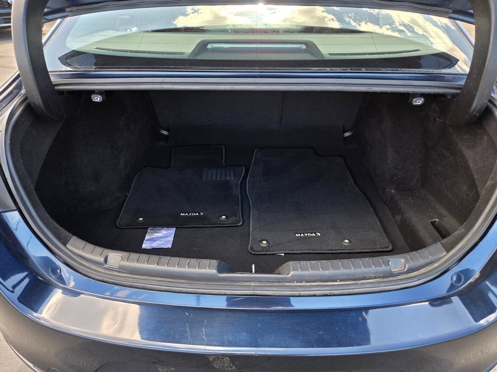 Used 2025 MAZDA MAZDA3 s FWD image 13