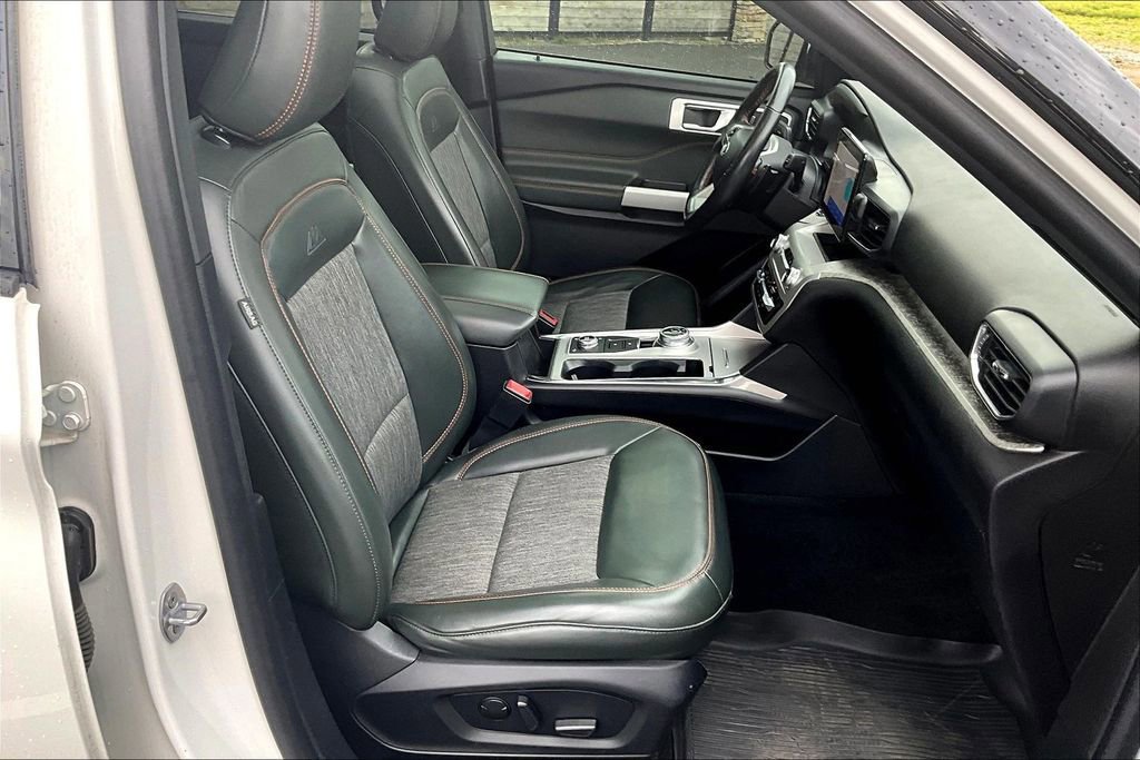 Certified 2021 Ford Explorer Timberline image 7