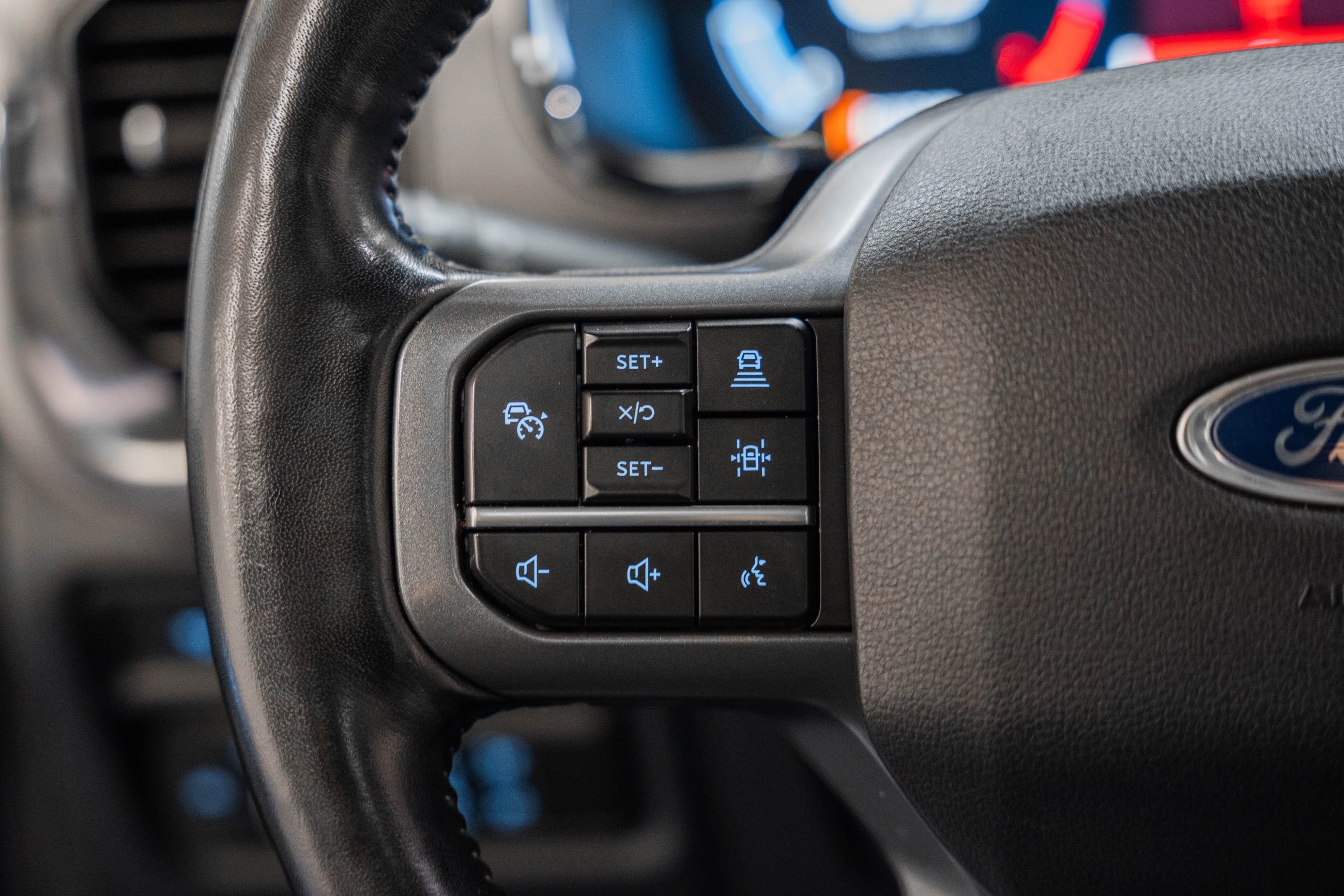 Certified 2021 Ford F150 Lariat w/ Equipment Group 502A High image 36