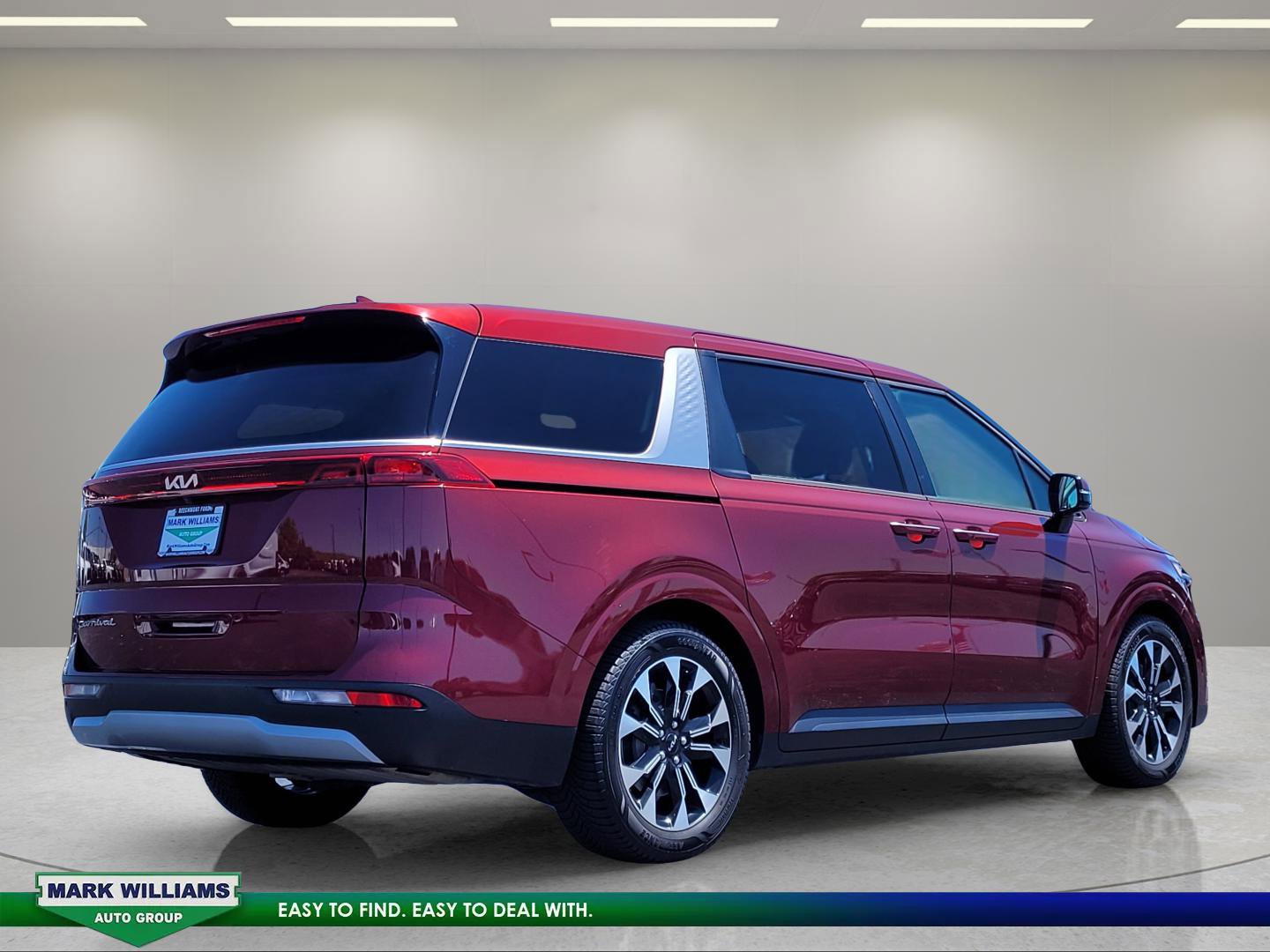 Used 2022 Kia Carnival EX FWD image 4