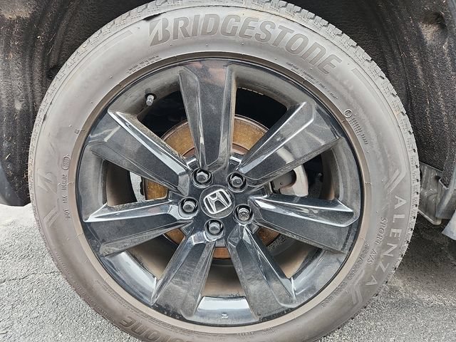 Used 2025 Honda Pilot Black Edition image 6