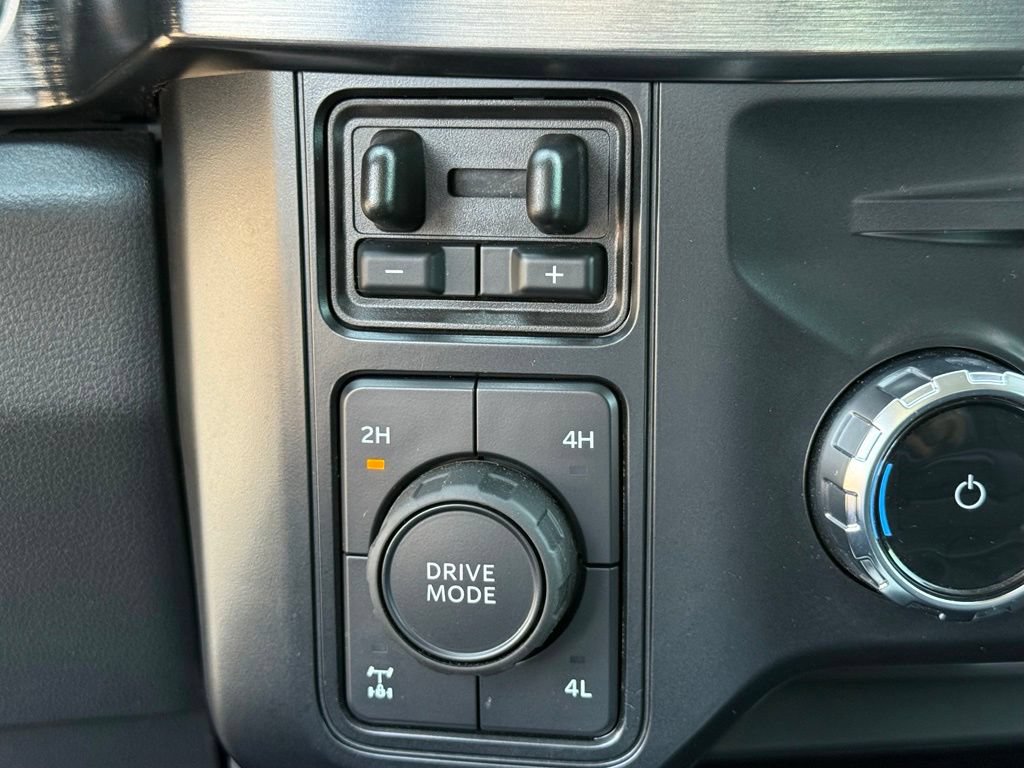 Certified 2024 Ford F250 Lariat w/ Sport Appearance Package AWD/4WD image 15
