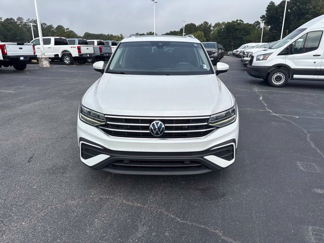Used 2023 Volkswagen Tiguan SE FWD image 12