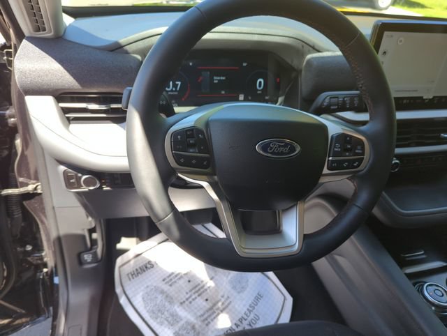 Certified 2025 Ford Explorer Active AWD/4WD image 31
