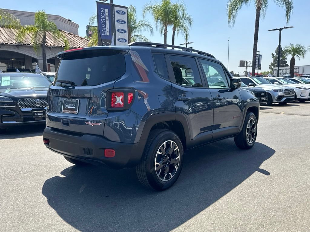 Used 2023 Jeep Renegade Trailhawk AWD/4WD image 13