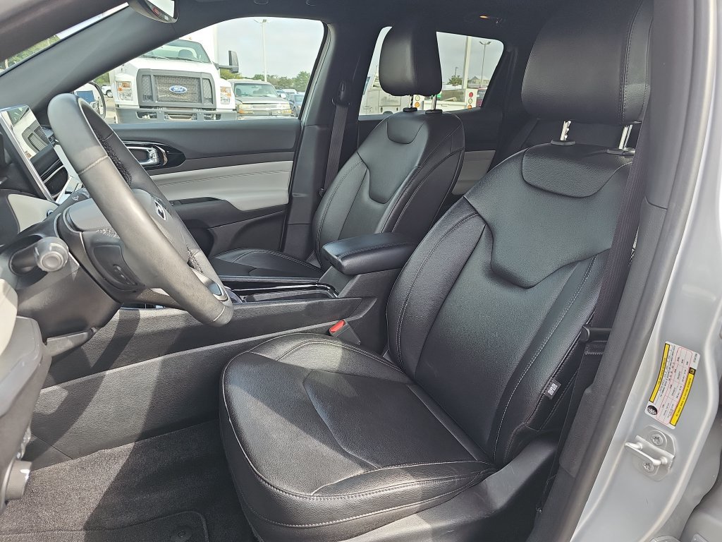 Used 2025 Jeep Compass Limited AWD/4WD image 15