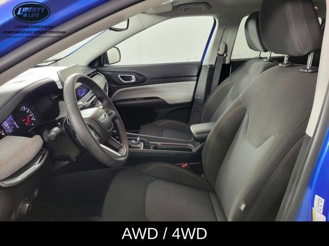 Used 2022 Jeep Compass Sport image 13