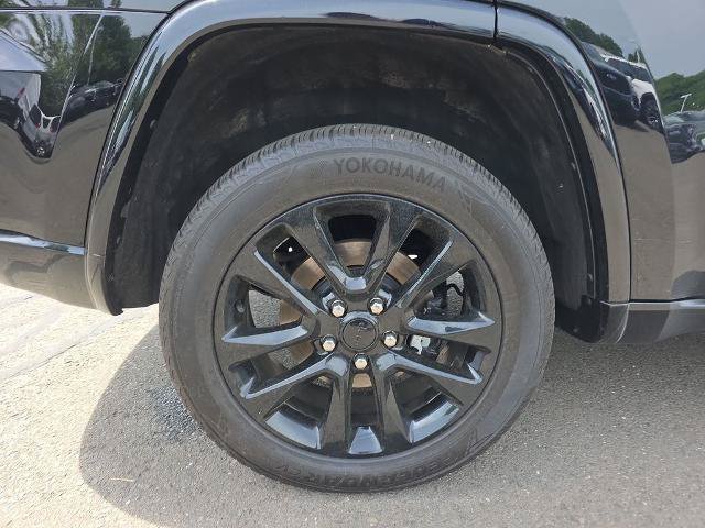 Used 2022 Jeep Grand Cherokee Laredo X AWD/4WD image 12