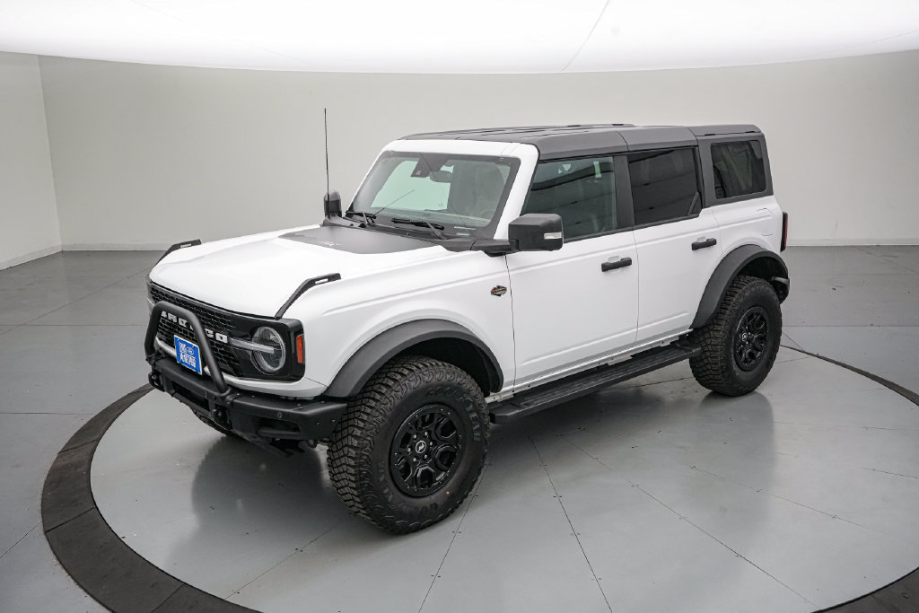 Certified 2024 Ford Bronco Wildtrak AWD/4WD image 8