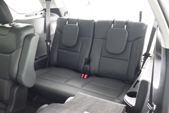 Certified 2025 Ford Explorer Active w/ Active Comfort Package AWD/4WD image 33