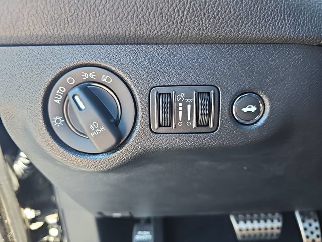 Used 2021 Dodge Challenger R/T Scat Pack RWD image 28