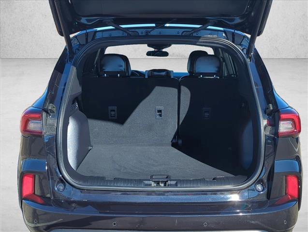 Certified 2024 Ford Escape ST-Line w/ Tech Pack #1 image 8