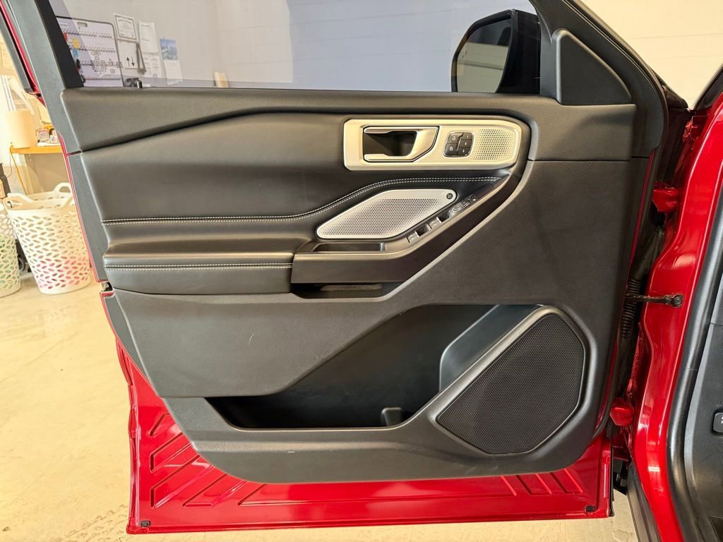 Certified 2020 Ford Explorer ST w/ ST Street Pack AWD/4WD image 23