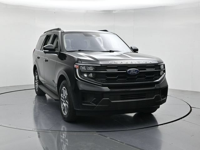 Certified 2025 Ford Expedition Active AWD/4WD image 4