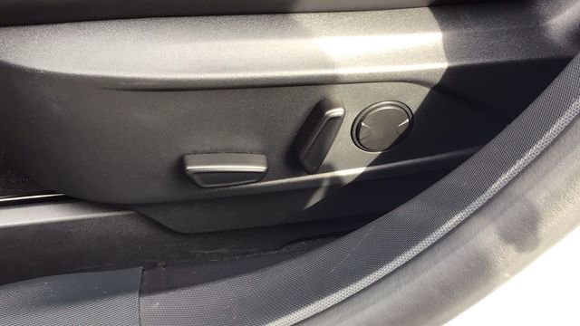 Certified 2022 Ford Mustang Mach-E Premium image 22