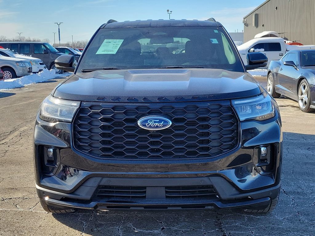 Certified 2025 Ford Explorer ST-Line w/ Premium Package image 2