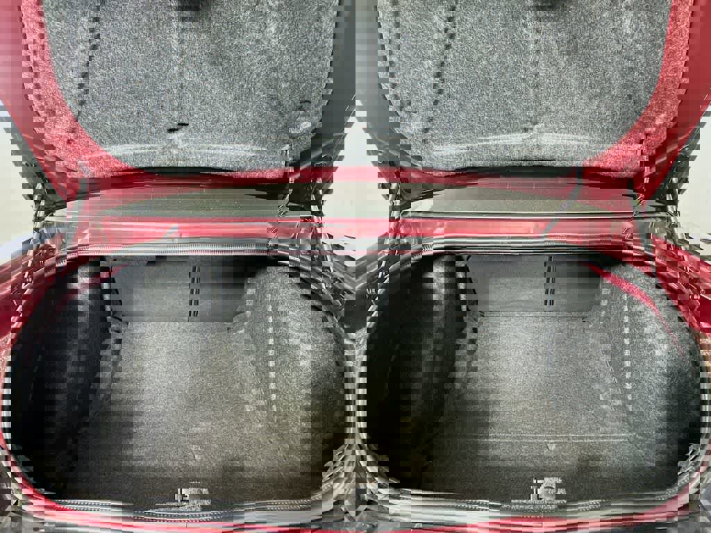 Used 2021 Dodge Challenger SXT image 22