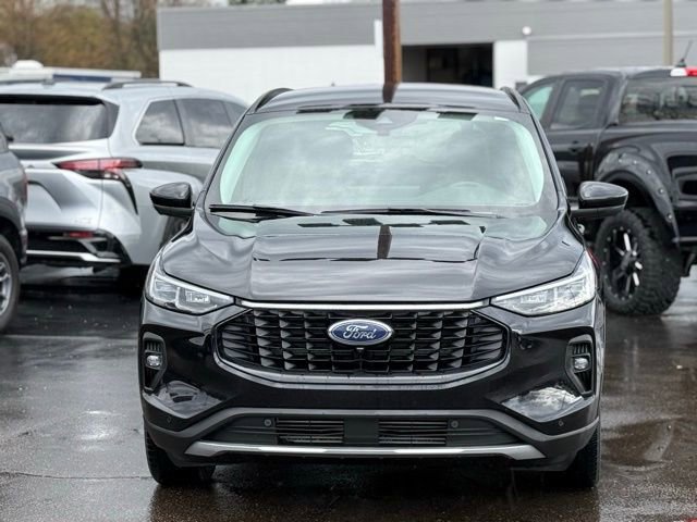 Certified 2024 Ford Escape Platinum image 36