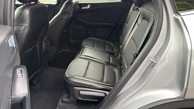 Certified 2024 Ford Escape Platinum AWD/4WD image 23