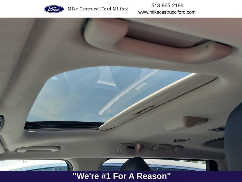 Used 2026 Kia Carnival SX w/ SX Dark Edition Package FWD image 25