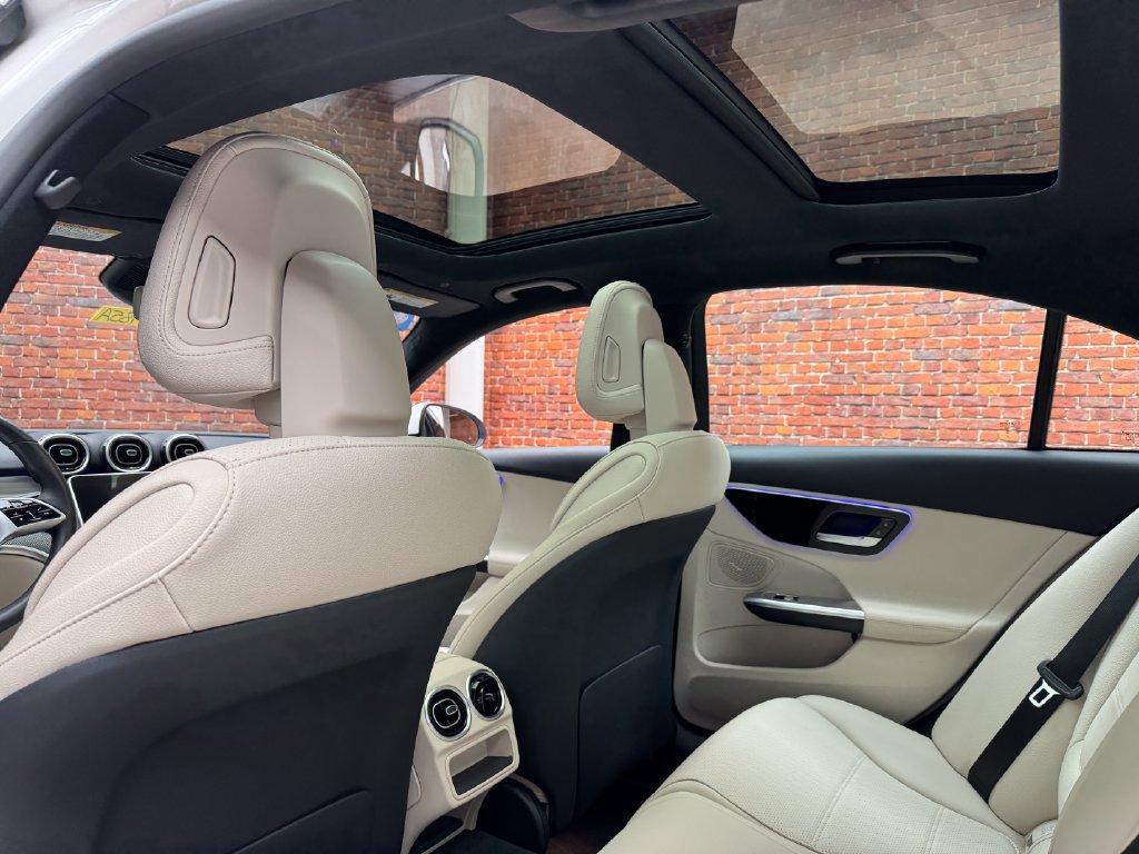 Used 2024 Mercedes-Benz C 300 4MATIC Sedan image 24