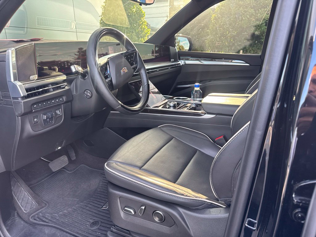 Used 2025 Cadillac Escalade ESV Premium Luxury w/ Touring Package