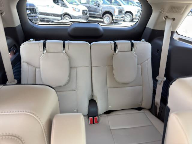 Certified 2023 Ford Explorer Platinum w/ Technology Package AWD/4WD image 23