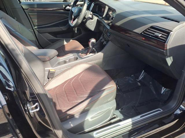 Used 2024 Volkswagen Jetta GLI Autobahn w/ GLI Black Package image 11