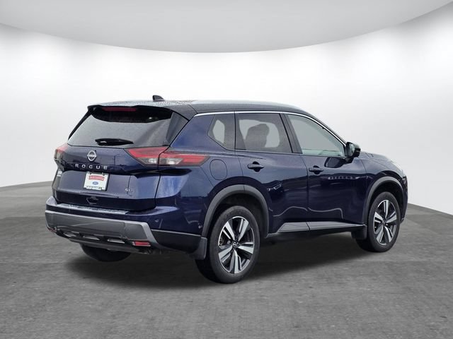 Used 2024 Nissan Rogue SL w/ SL Premium Package FWD image 4
