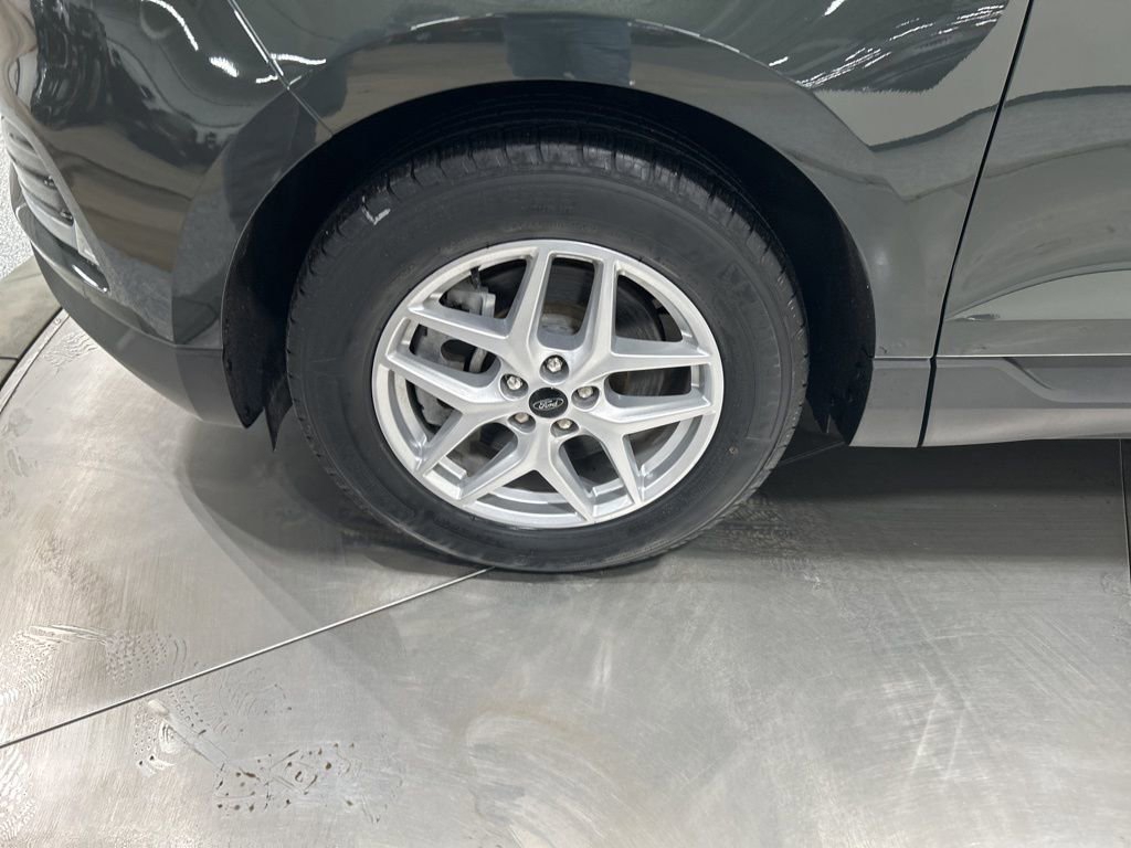 Certified 2024 Ford Edge SEL w/ Convenience Package image 34
