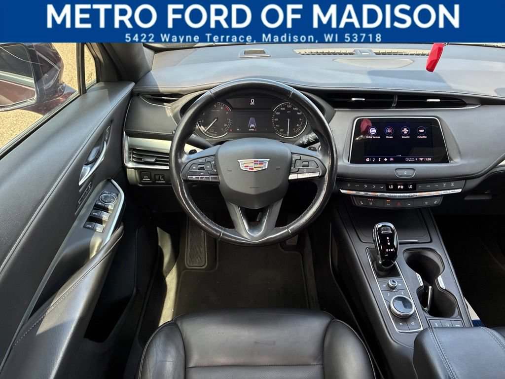 Used 2023 Cadillac XT4 Premium Luxury FWD image 13